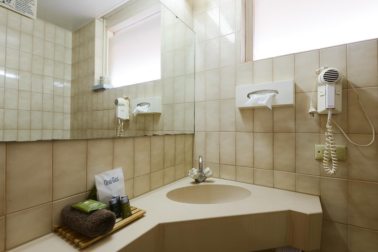Bathroom 4, Hospitality Port Hedland, Port Hedland