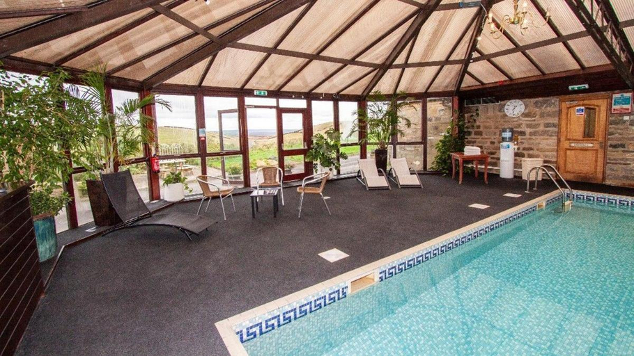 Sport & Beauty 5, Leeming Wells Guest House, Bradford