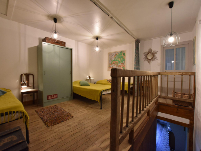 Bedroom 2, Quaint Holiday Home in Tailly, Ardennes