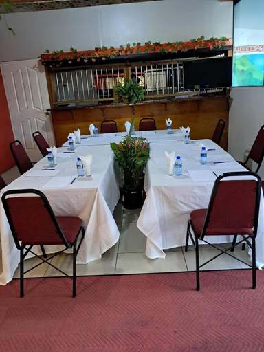 Food & Drinks 4, Nadi Downtown Hotel, Ba