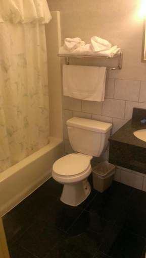 Bathroom 5, Branford Motel, New Haven