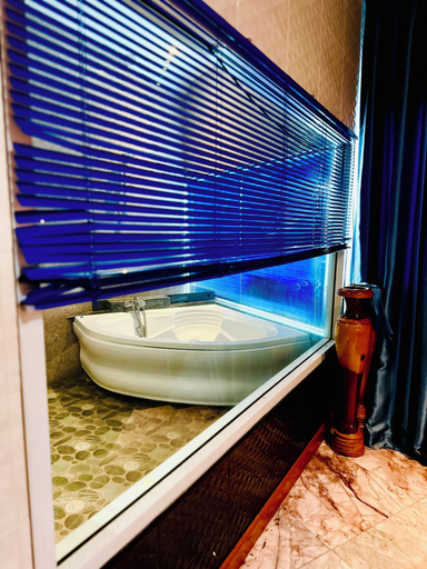 Bathroom 4, Koenig Hotel Pattaya, Pattaya