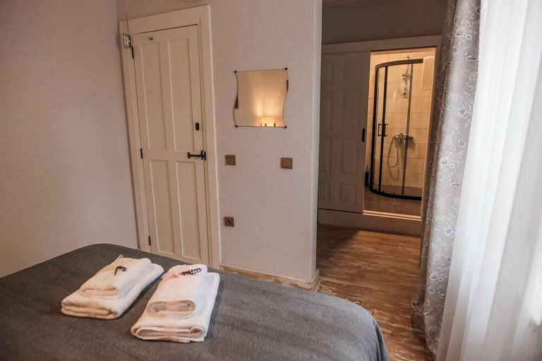 Bedroom 2, Ayvalık Palacitta Guesthouse, Ayvalık