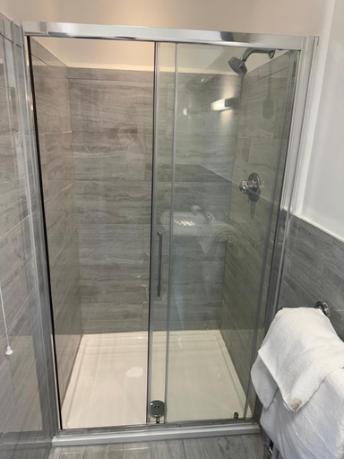 Bathroom 3, Merrick Lodge Hotel, Coventry