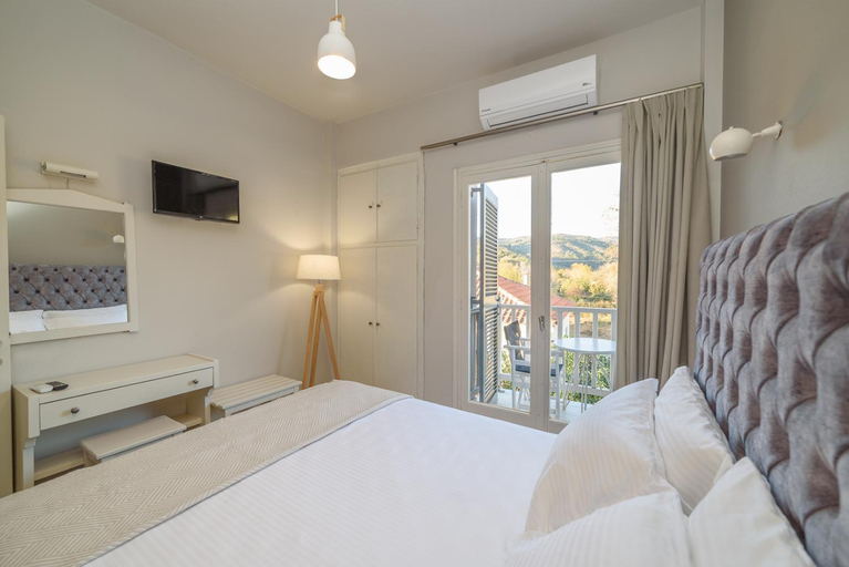 Bedroom 2, Archontiko Seaside Hotel, Thessaly