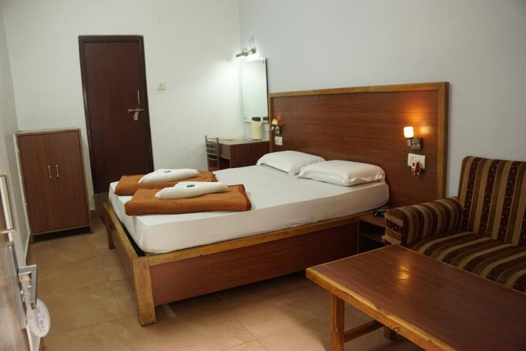 Bedroom 3, SUbhash Hotel, Kaushambi