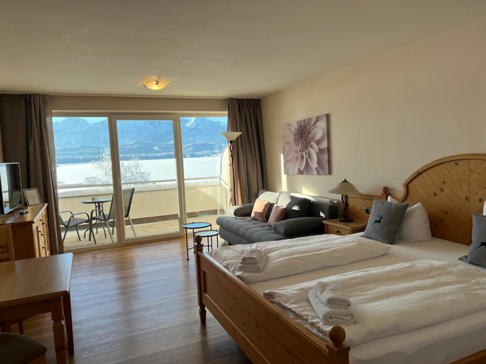 Bedroom 3, Hotel Fischer am See, Ostallgäu