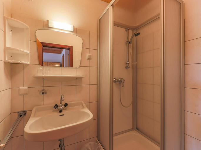 Bathroom 3, Farmhouse Mittersill near KitzSki Slopes, Zell am See