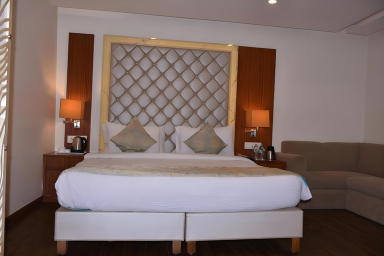 Bedroom 3, Hotel Meadows, Varanasi