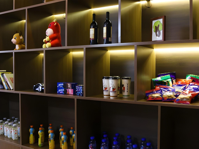 Food & Drinks, Shell Hotel Liaoning Shenyang Dadong District Middle Street North Railway Station, Shenyang