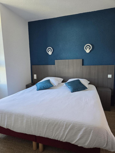 Bedroom 3, Le Saint Mary, Cantal