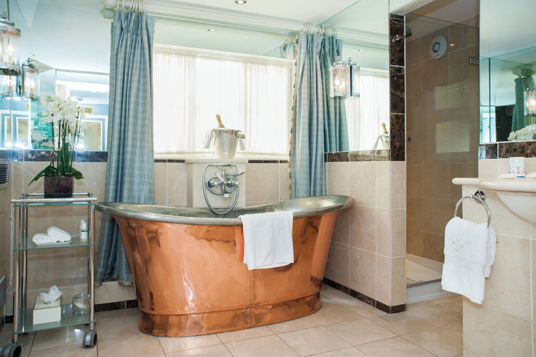 Bathroom 5, Summer Lodge Country House Hotel, Dorset