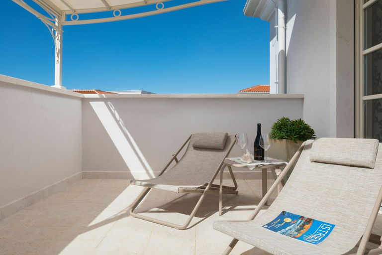 Others 5, 4-bed Villa With Pool in Vabriga, Poreč