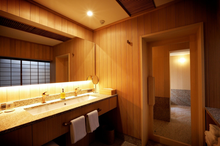 Bathroom 4, mameya, Sasayama