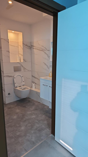 Bathroom 5, Hotel Delisa, Berlin