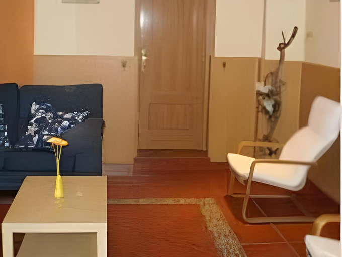 Others 5, Hostal Emilio Barajas, Madrid