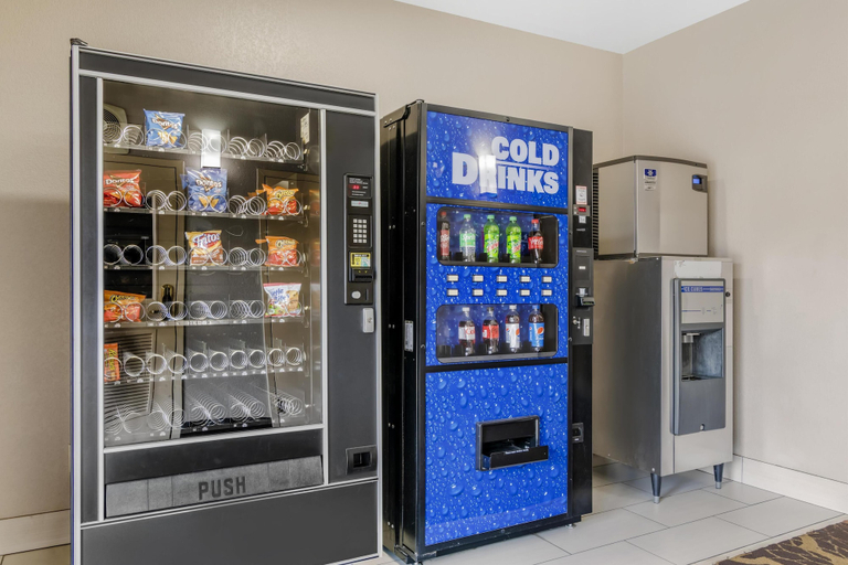 Food & Drinks 5, Best Western Commerce Inn, Banks
