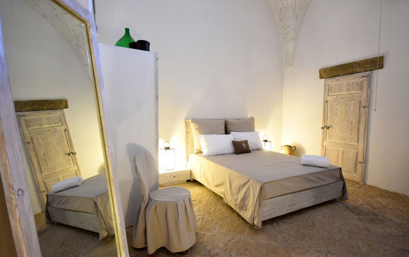 Bedroom 4, Palazzo Castriota, Lecce