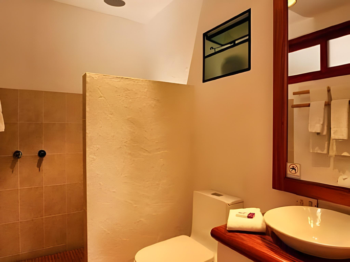 4, Villa Santa Catarina, NA