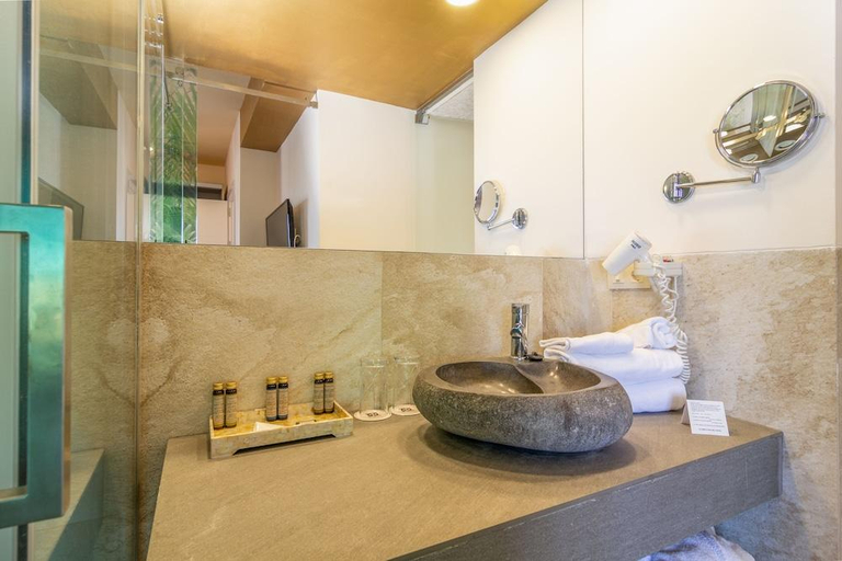Bathroom 5, El Cortijo de Zahara by QHotels, Cádiz
