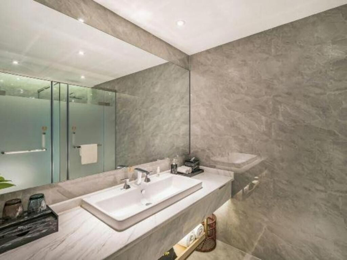 Bathroom 3, Ruyi Business Hotel Beijing, Beijing