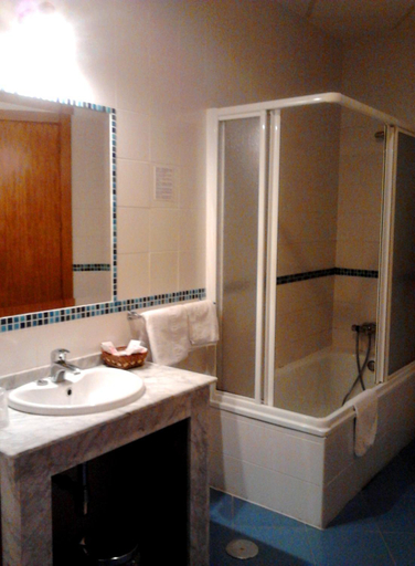 Bathroom, Eurico, Toledo