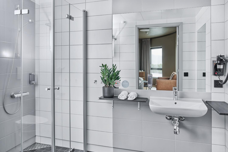 Bathroom 4, Smarthotel Bodø, Bodø