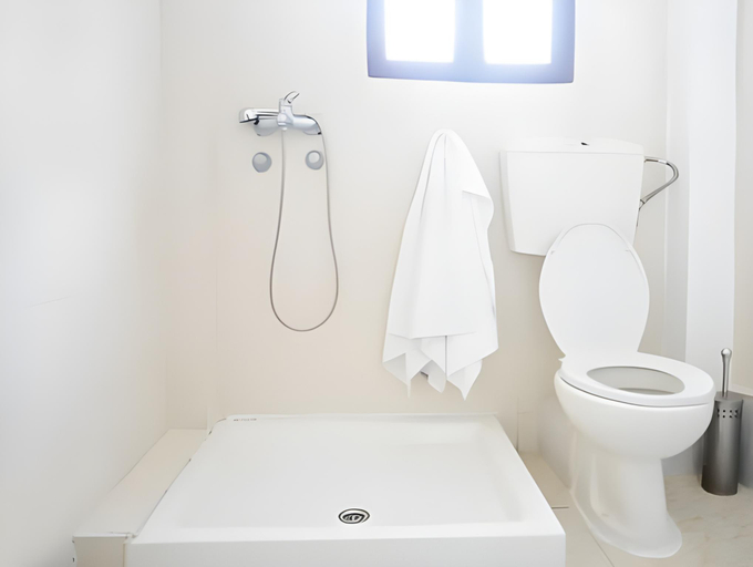 Bathroom 3, Hotel Kastri, Central Greece