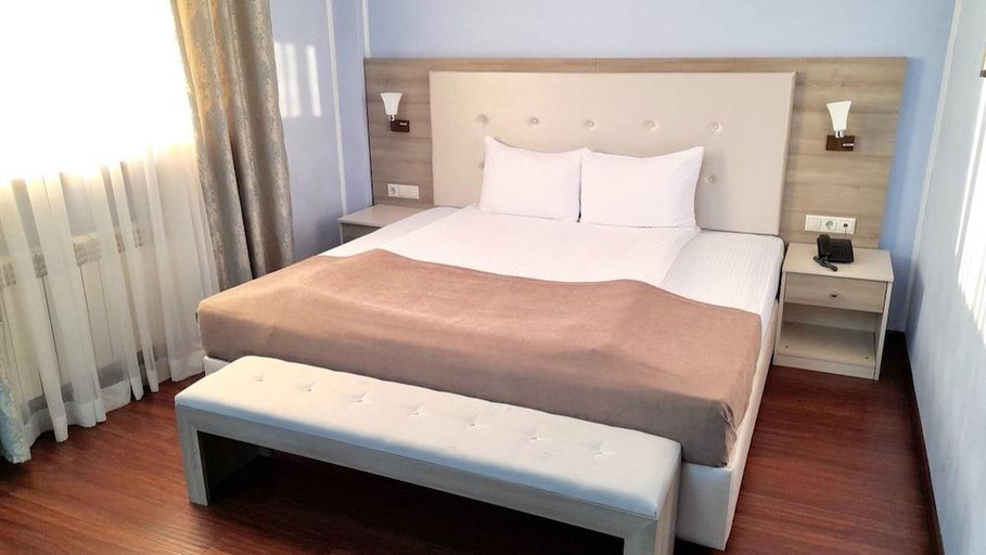 Bedroom 2, Sunkar Hotel, Makhambetskiy