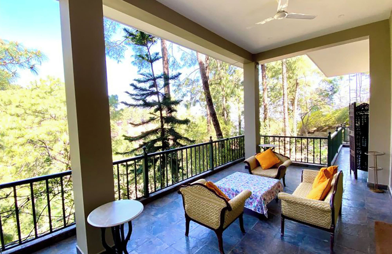 Living area 2, amã Stays & Trails 7 Pines, Kasauli, Solan