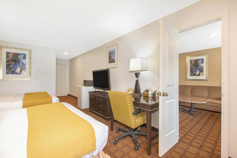 Bedroom 5, Umpqua Valley Hotel, Douglas