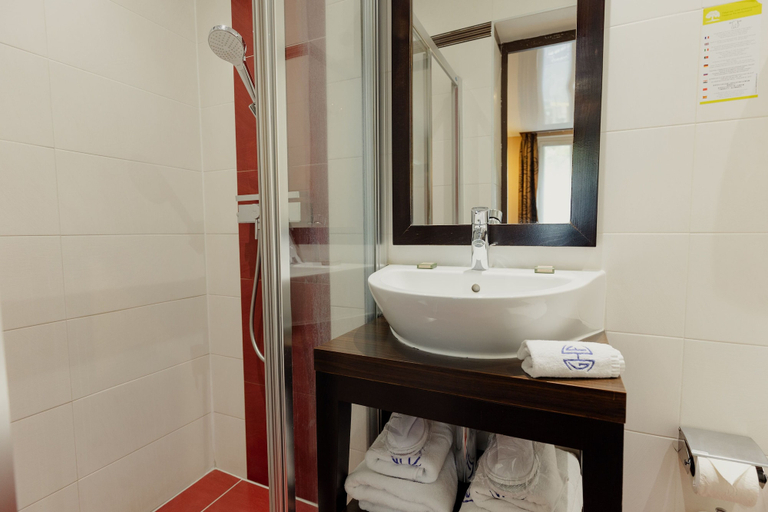 Bathroom 4, Grand Hotel Francais, Paris