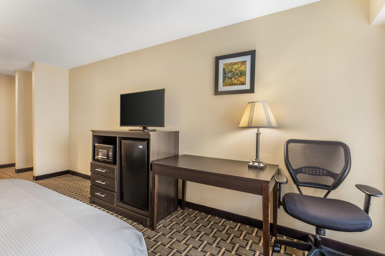 Bedroom 3, Quality Inn West of Asheville, Haywood