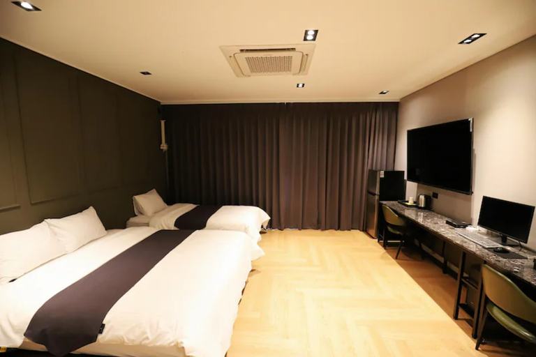 Bedroom 2, Dongducheon Hotel the Grey, Dongducheon