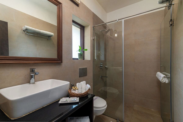 Bathroom 5, Soulacia Hotel and Resort, Mandla