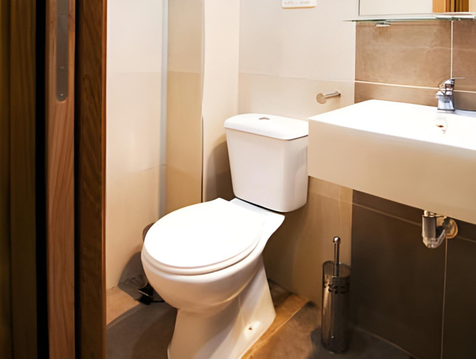 Bathroom 4, Plaza de la Luz Cadiz, Cádiz