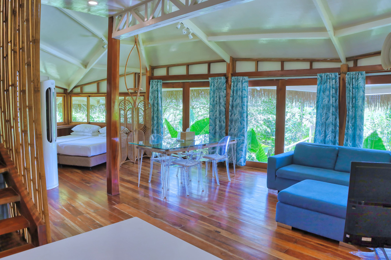 Bedroom 2, Fox & The Firefly Cottages, Loboc