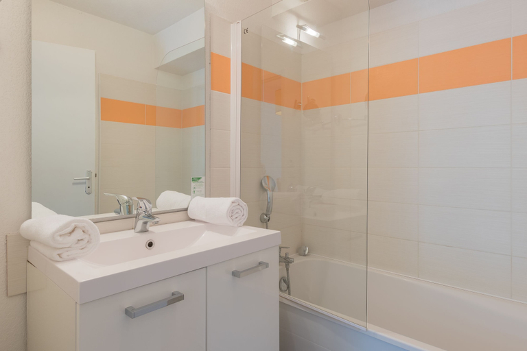 Bathroom 4, Residence Odalys Pra Sainte Marie, Hautes-Alpes