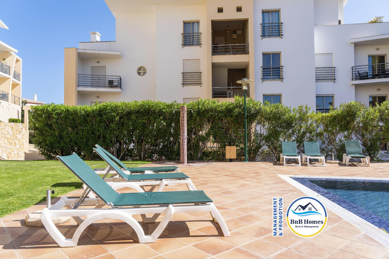 Sport & Beauty 2, BnB Homes Apartment with Lovely ocean view Terrace, Albufeira