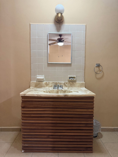 Bathroom 4, Hotel el Dorado, Sabinas