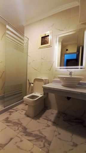 Bathroom 4, Regency Hotel Alexandria, Al-Muntazah