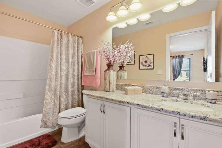 Room 2, Resort-style 4BR Home Gated Community Near Disney, Osceola