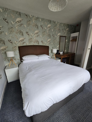 Bedroom 2, Cockhaven Arms, Devon