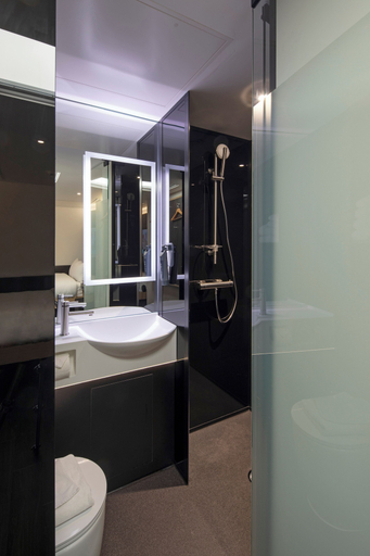 Bathroom 3, The Z Hotel Leicester Square, London
