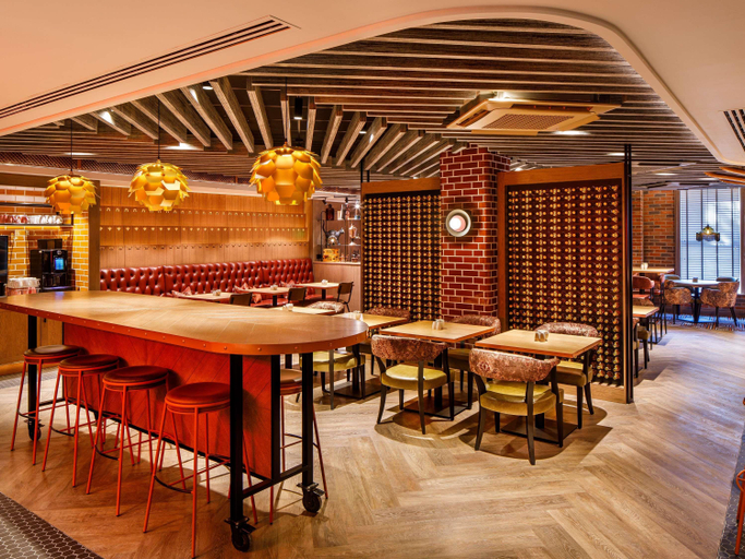 Food & Drinks 5, ibis Styles York Centre, York