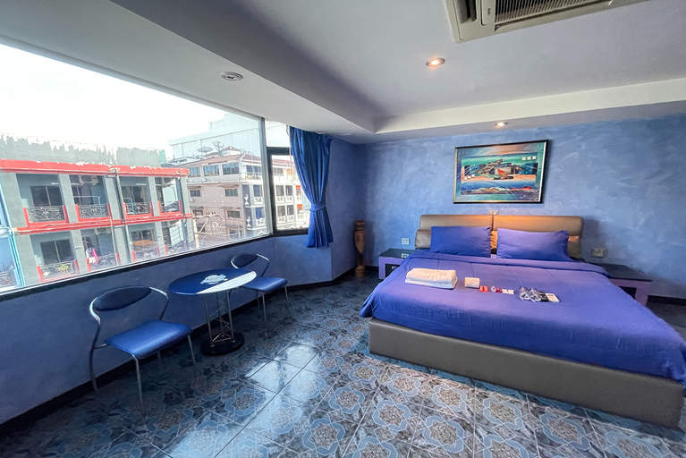 Bedroom 3, Koenig Hotel Pattaya, Pattaya