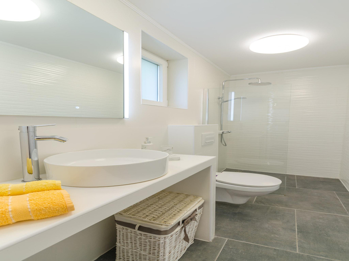 Bathroom, Holiday Home in Crikvenica with Sea View, Krk
