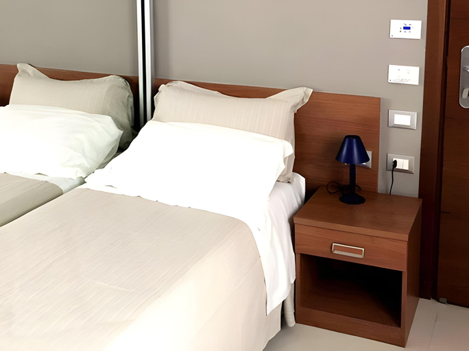 Bedroom 3, Hotel Miramare, Latina