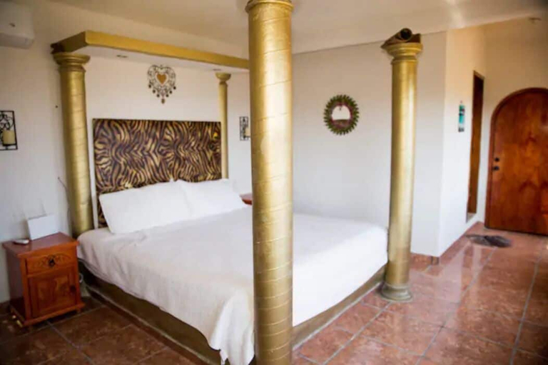 Room 2, Casa Xcaanda, Dist. Pochutla