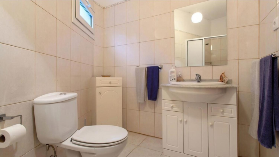 Bathroom 3, Casa dos avos, São Vicente
